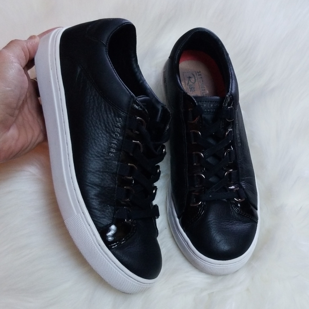 Skechers street rise fit black leather sneakers